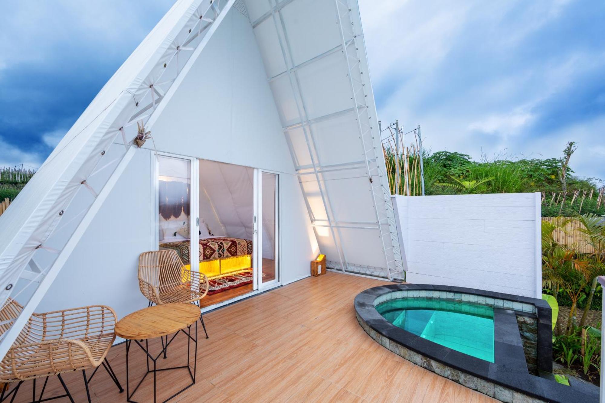 The Dewi Kintamani Luxury Glamping And Natural Hotspring Eksteriør bilde